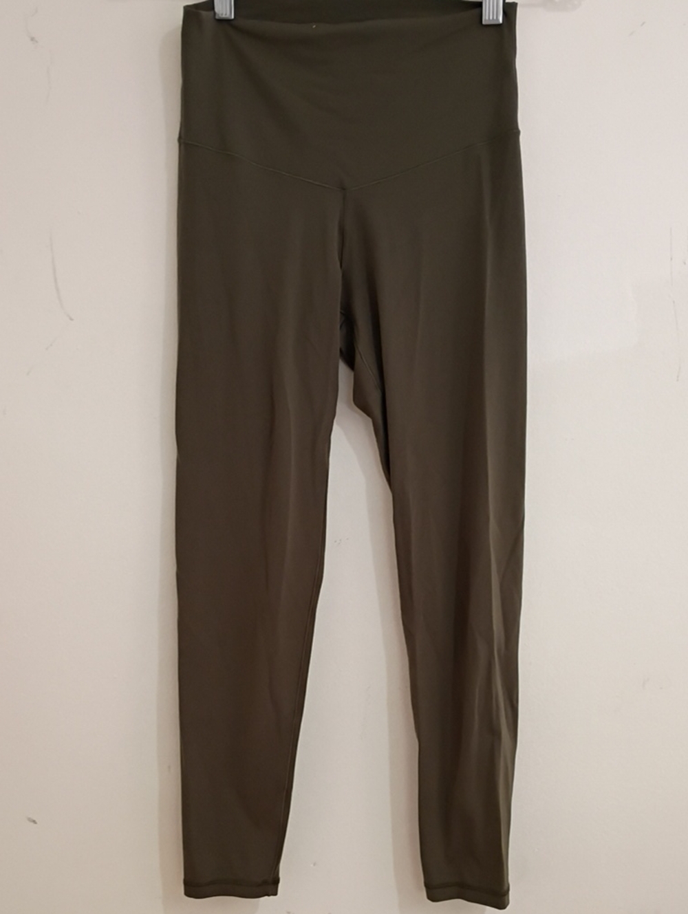 High-Rise Olive Leggings with Smooth Support